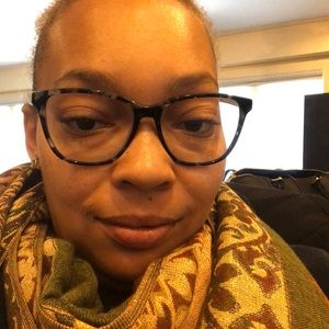 Meet your Posher, Tiffany